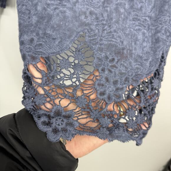 Bella Amore Layered 2 piece Shirt Tunic Women size S/M Blue Lace Long Sleeves - Picture 5 of 12